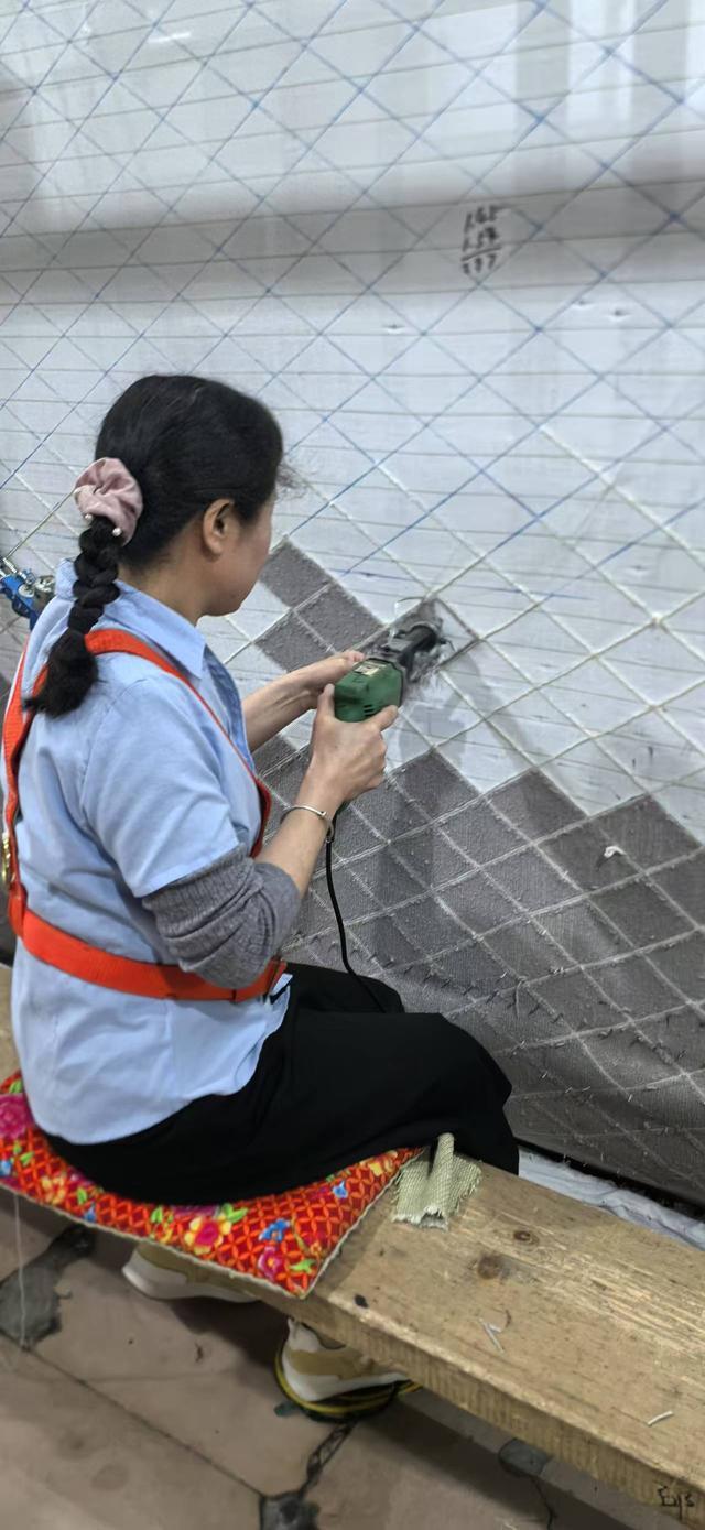  凯发K8官方手机app经纬交织的传承密码——探秘阳信地毯非遗